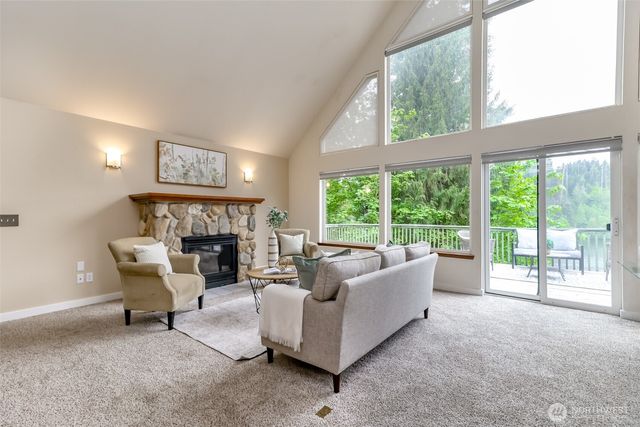 40420 Ski Park Rd E, Eatonville, WA 98328