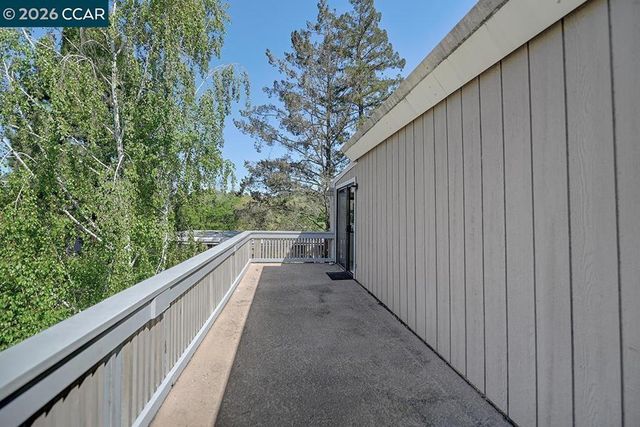 1150 Canyonwood Ct 1, Walnut Creek, CA 94595