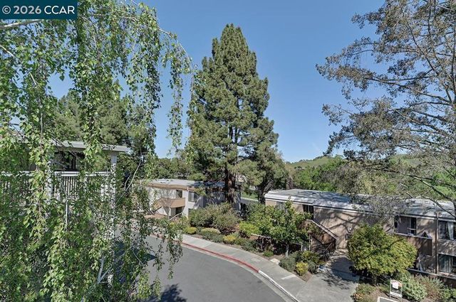 1150 Canyonwood Ct 1, Walnut Creek, CA 94595