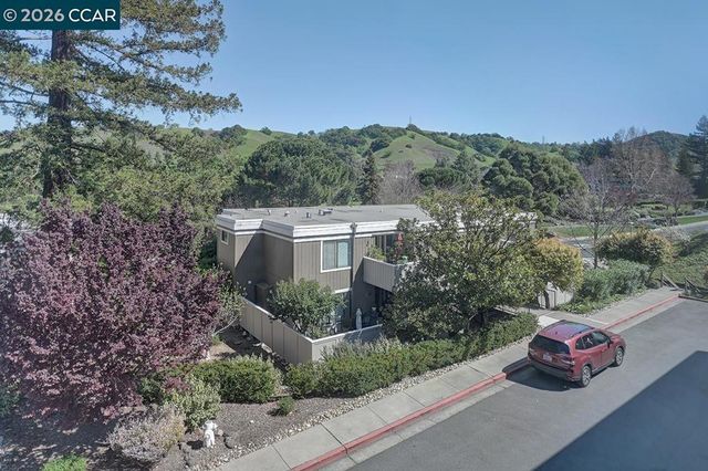 1150 Canyonwood Ct 1, Walnut Creek, CA 94595