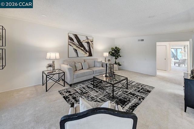 1150 Canyonwood Ct 1, Walnut Creek, CA 94595