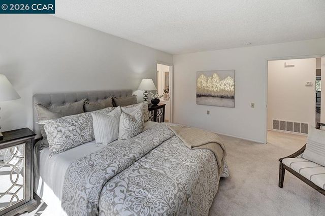 1150 Canyonwood Ct 1, Walnut Creek, CA 94595