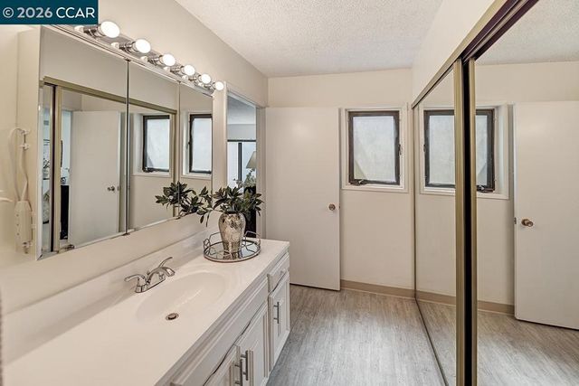 1150 Canyonwood Ct 1, Walnut Creek, CA 94595