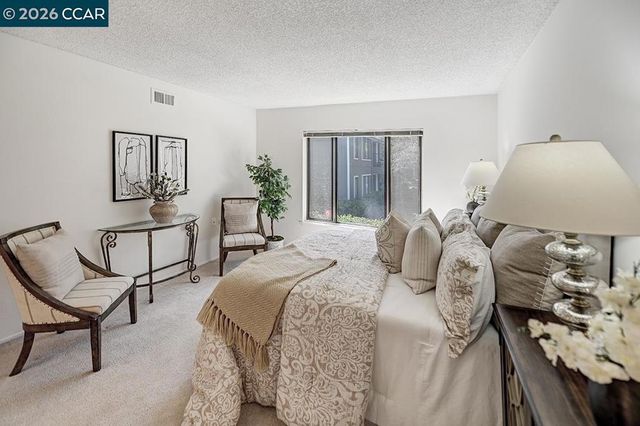 1150 Canyonwood Ct 1, Walnut Creek, CA 94595