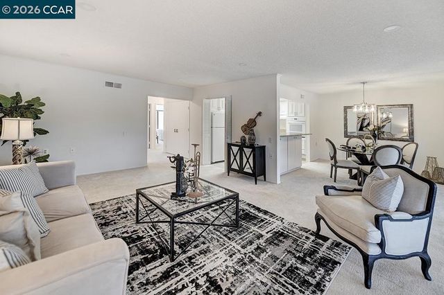 1150 Canyonwood Ct 1, Walnut Creek, CA 94595