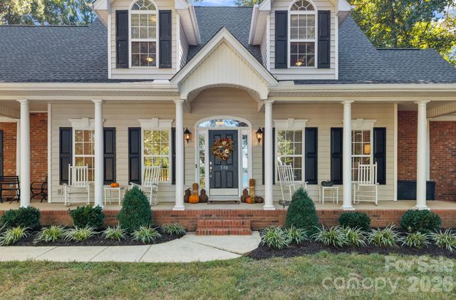 390 Robinson Road, Mooresville, NC 28117