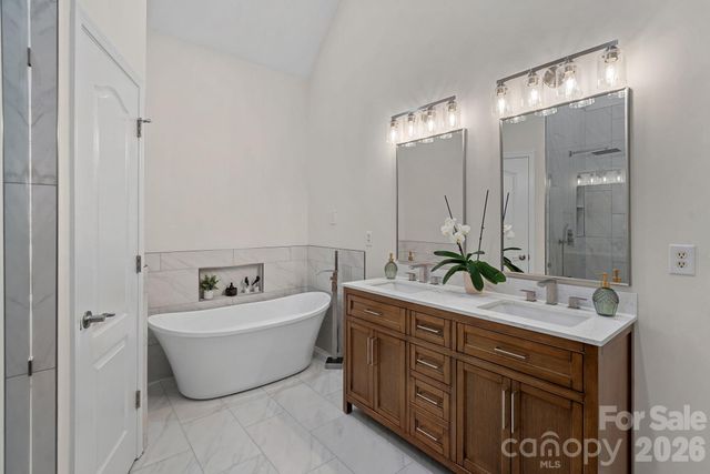 390 Robinson Road, Mooresville, NC 28117