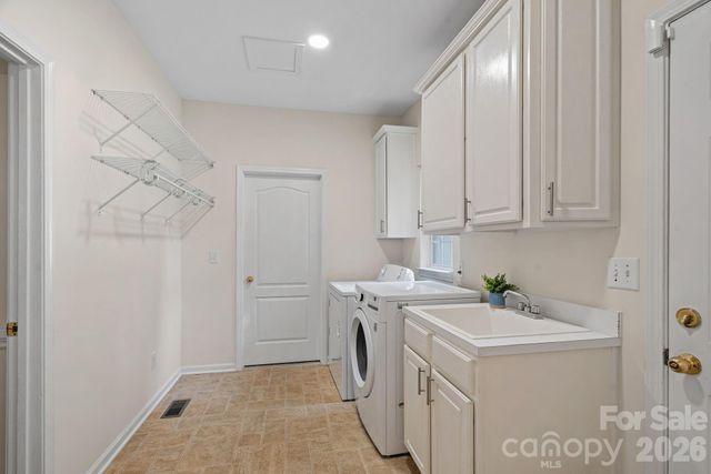 390 Robinson Road, Mooresville, NC 28117