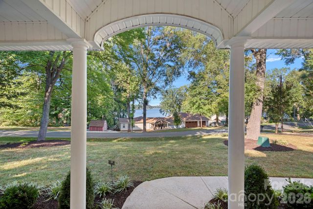 390 Robinson Road, Mooresville, NC 28117