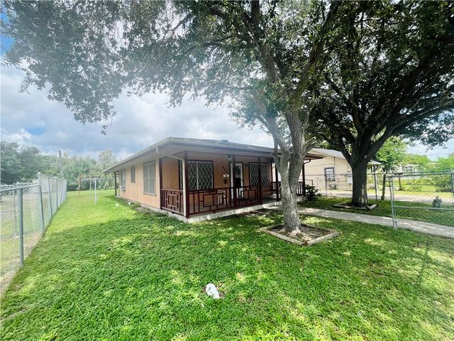 215 Hiawatha, Corpus Christi, TX 78405