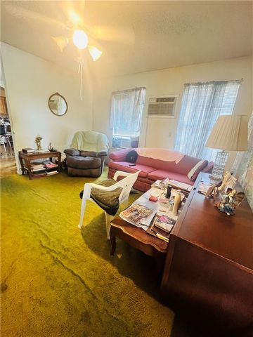 215 Hiawatha, Corpus Christi, TX 78405