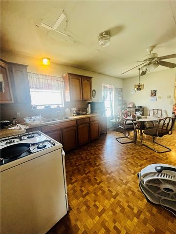 215 Hiawatha, Corpus Christi, TX 78405