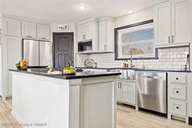 309 W Fresno Circle, Greenwood, AR 72936