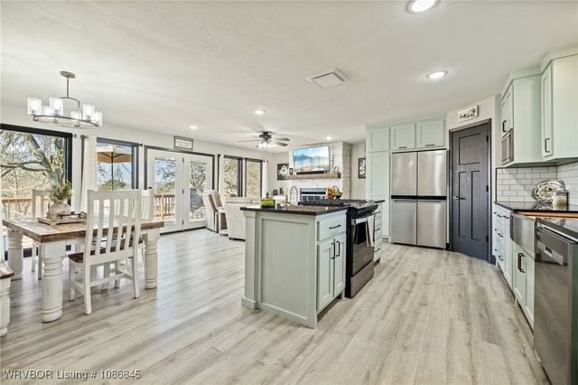 309 W Fresno Circle, Greenwood, AR 72936