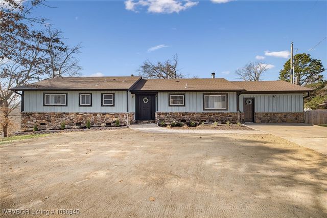 309 W Fresno Circle, Greenwood, AR 72936