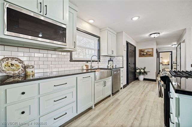 309 W Fresno Circle, Greenwood, AR 72936