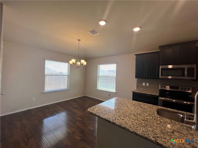 208 Christopher Drive, Killeen, TX 76542