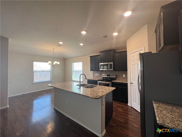 208 Christopher Drive, Killeen, TX 76542