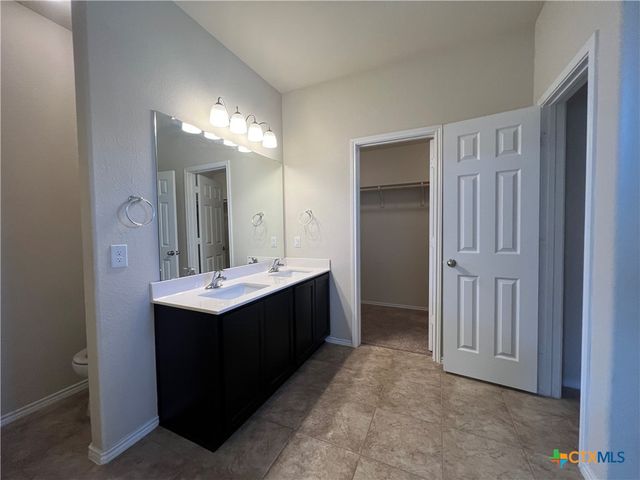 208 Christopher Drive, Killeen, TX 76542