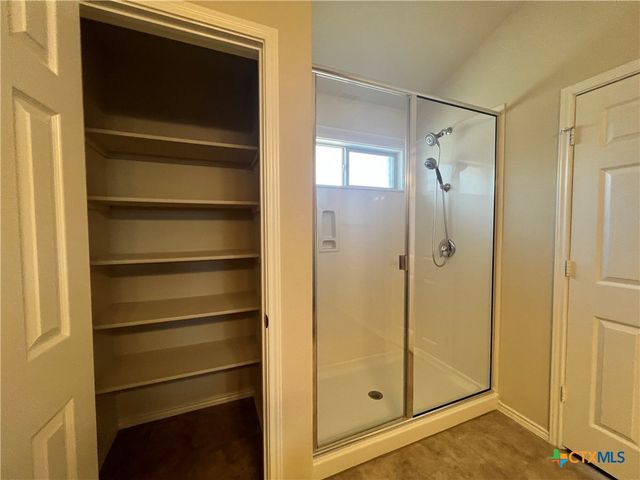 208 Christopher Drive, Killeen, TX 76542