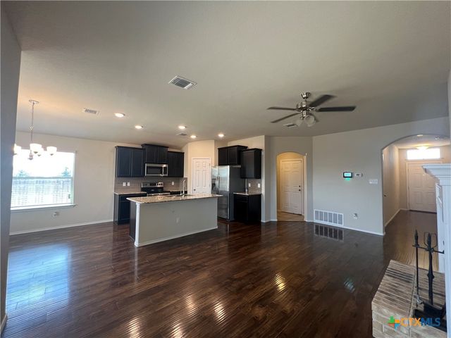 208 Christopher Drive, Killeen, TX 76542