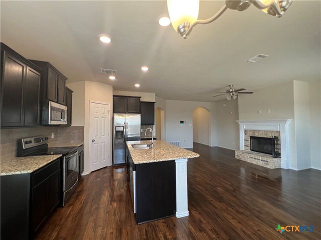 208 Christopher Drive, Killeen, TX 76542