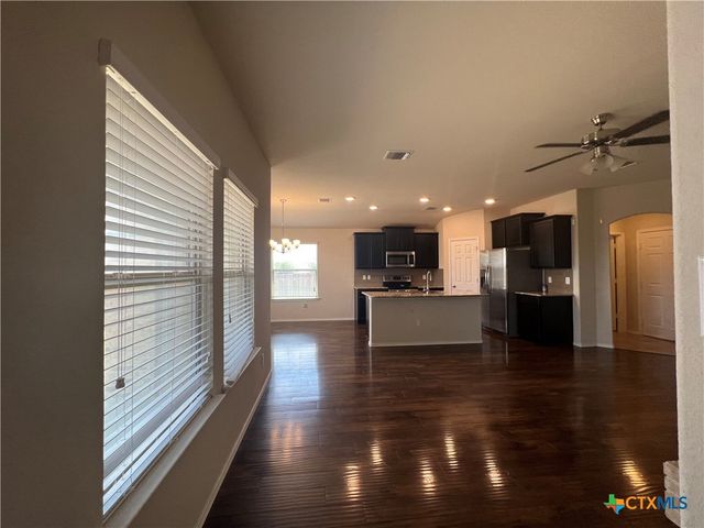 208 Christopher Drive, Killeen, TX 76542