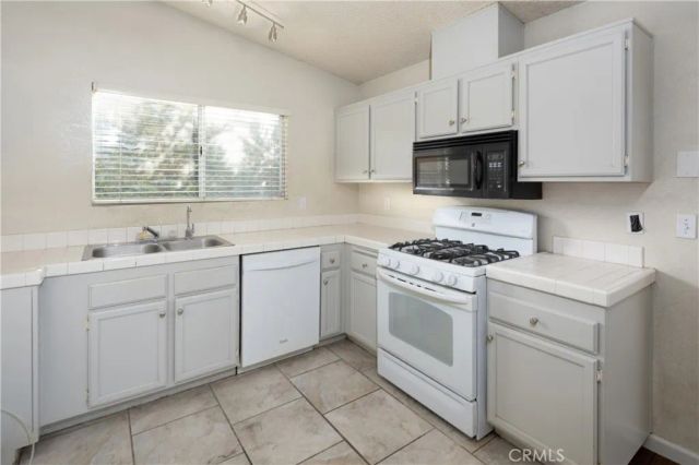 545 E Santa Cruz Court, Santa Maria, CA 93455