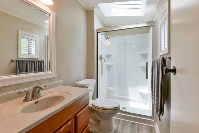 269 Moore Lane, Blue Eye, MO 65611