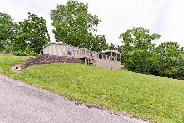 269 Moore Lane, Blue Eye, MO 65611