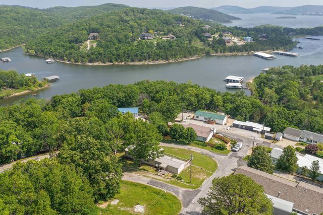 269 Moore Lane, Blue Eye, MO 65611