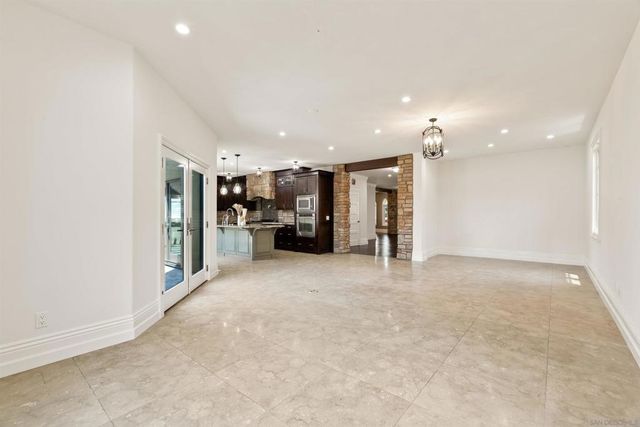 4120 Bayard St, San Diego, CA 92109