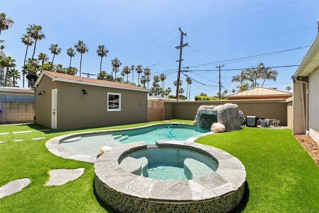4120 Bayard St, San Diego, CA 92109