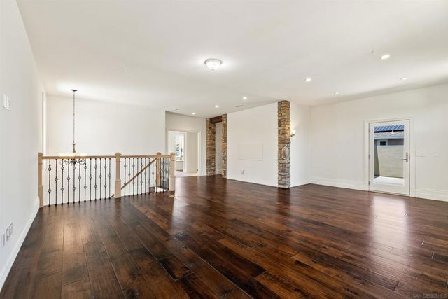 4120 Bayard St, San Diego, CA 92109