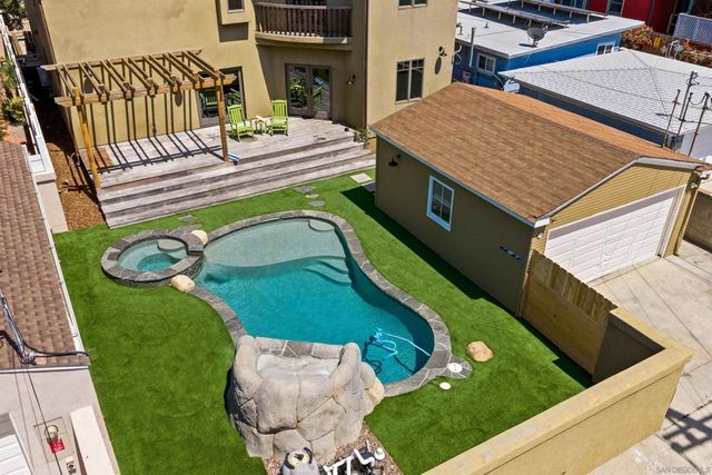 4120 Bayard St, San Diego, CA 92109