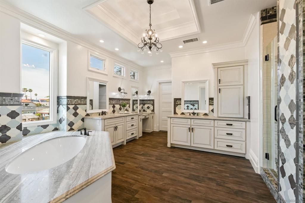 Image 45 of property listing at 4120 Bayard St, San Diego, CA 92109
