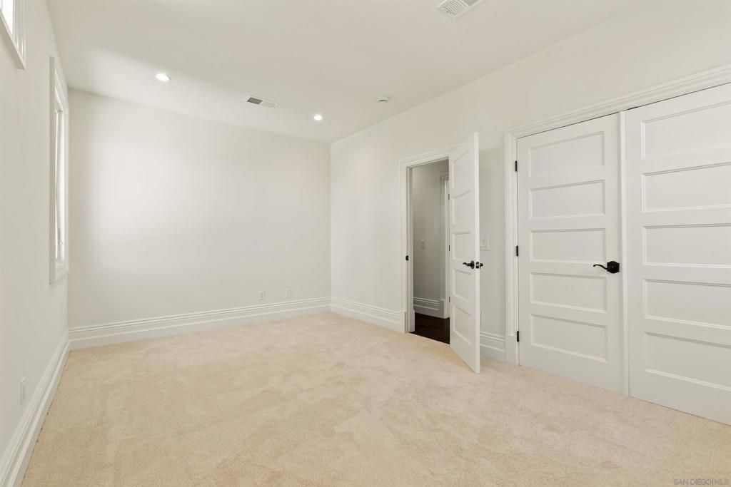 Image 57 of property listing at 4120 Bayard St, San Diego, CA 92109