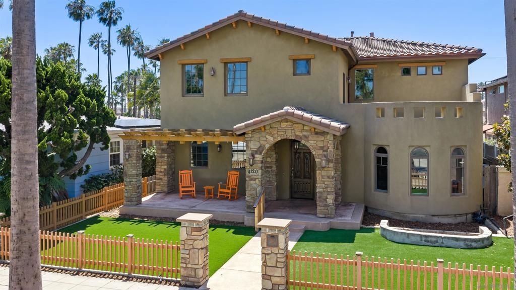 Image 62 of property listing at 4120 Bayard St, San Diego, CA 92109