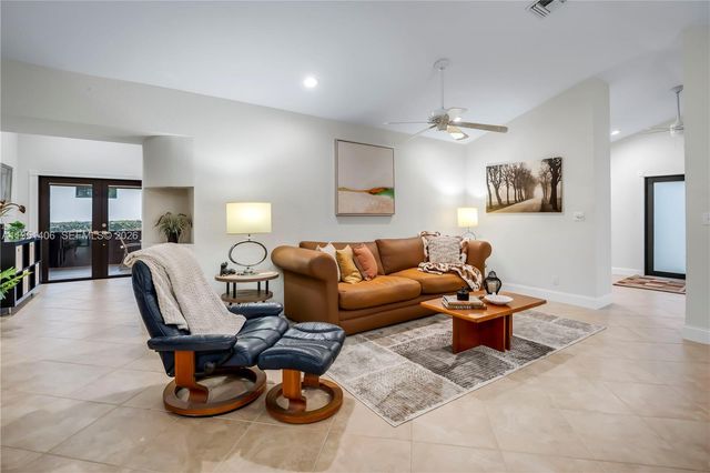 2751 SW 137th Ter, Davie, FL 33330