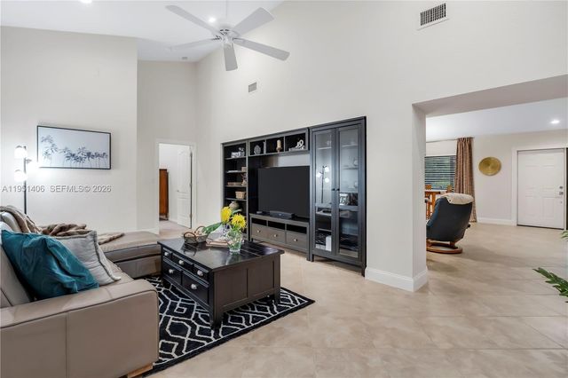 2751 SW 137th Ter, Davie, FL 33330