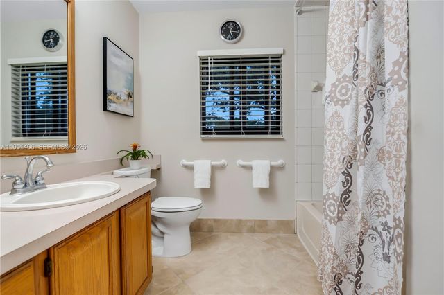 2751 SW 137th Ter, Davie, FL 33330