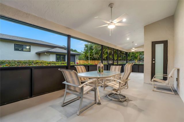 2751 SW 137th Ter, Davie, FL 33330