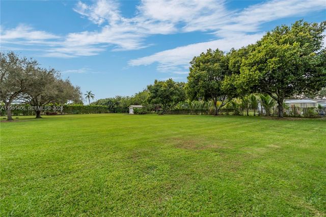 2751 SW 137th Ter, Davie, FL 33330