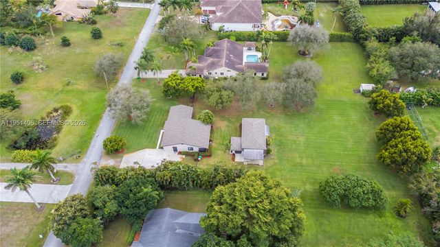 2751 SW 137th Ter, Davie, FL 33330