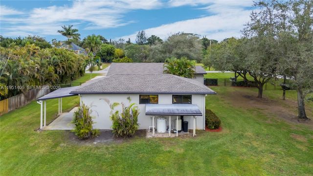 2751 SW 137th Ter, Davie, FL 33330