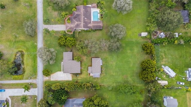 2751 SW 137th Ter, Davie, FL 33330