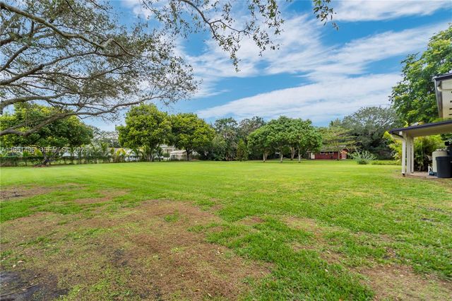 2751 SW 137th Ter, Davie, FL 33330