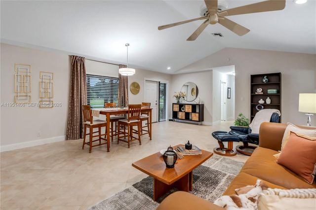 2751 SW 137th Ter, Davie, FL 33330