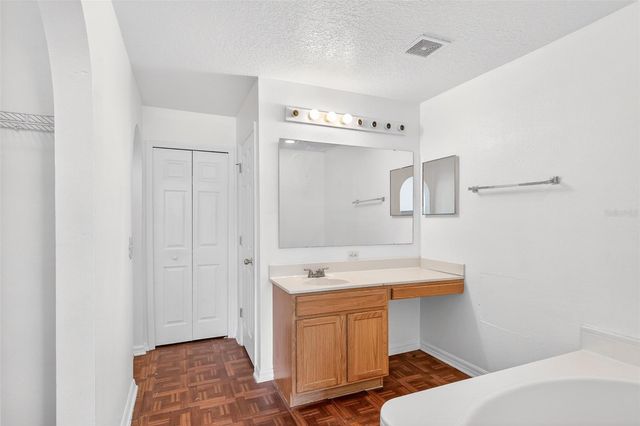 1906 LAKEVIEW LANE, Kissimmee, FL 34759