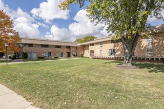11957 W Appleton AVENUE #4, Milwaukee, WI 53224